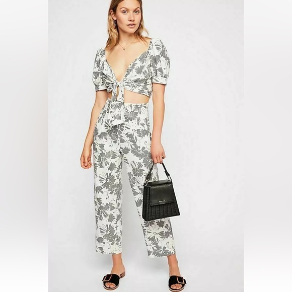 Free People Hampton top and pants Set size 2 or Xs MSRP: $148 - Picture 2 of 7